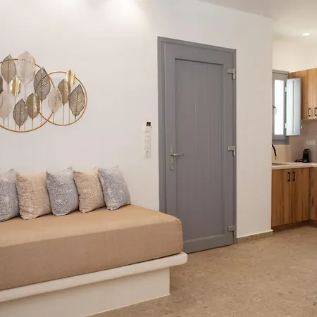 Anais Of Naxos Otel