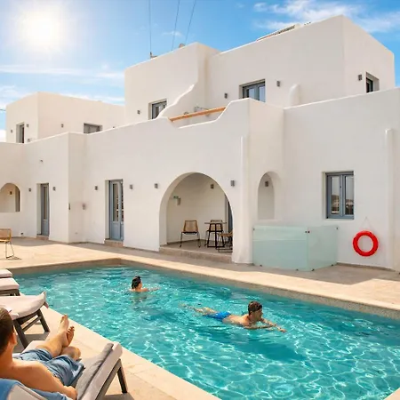 Anais Of Naxos Hotell 3*