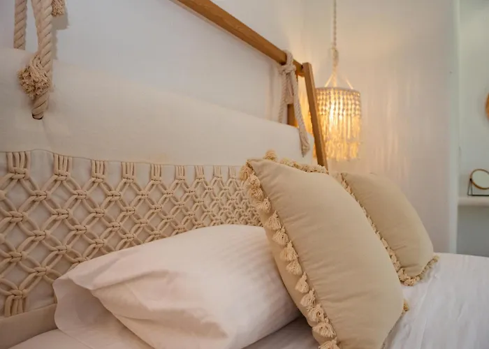 Hotel Anais Of Naxos 3*