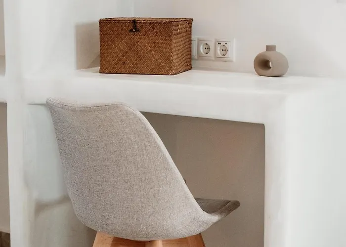 Hotel Anais Of Naxos 3*