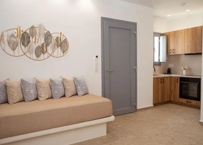 Anais Of Naxos Hotel