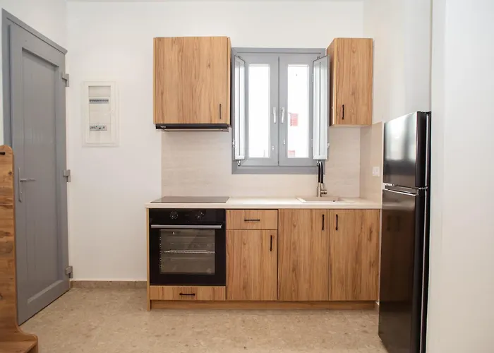 Anais Of Naxos Hotel